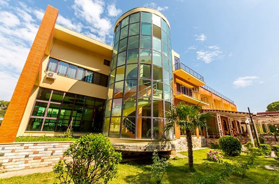 Kolonie i Obozy 2026